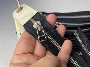 Delbar lynlås - mørk navy med metaltænder, 41 cm